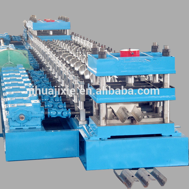 Highway guard rail roll forming machine