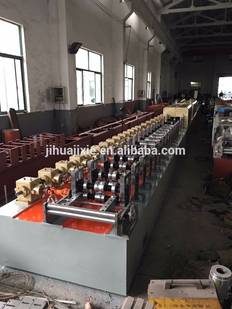 factory low price Colored Steel Sheet -
 PU Foam Roller Shutter Door Roll Forming Machine – GIHUA